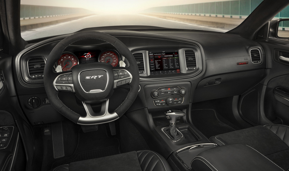Седан Dodge Charger SRT Hellcat Widebody прибавил в динамике Авто и мото