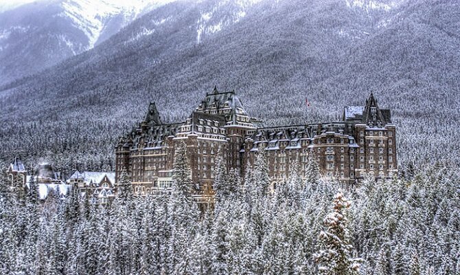 20 самых мистических отелей в мире, где нет прохода от привидений   Интересное