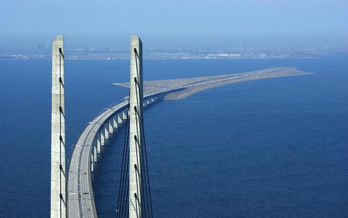 Эресуннский мост – самая длинная «совмещенная» конструкция, «исчезающая» под морской гладью Интересное